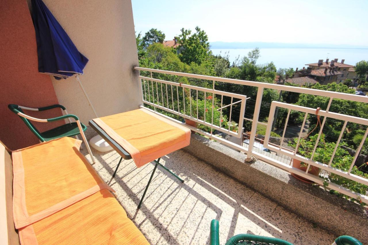 Apartments with a parking space Lovran, Opatija - 7713 Buitenkant foto